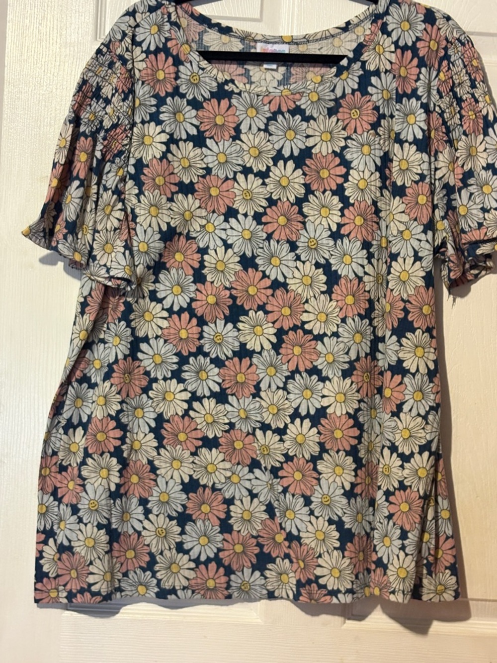 LuLaRoe Daisy Print Women's Top - Pink, White & Navy Smiley Faces